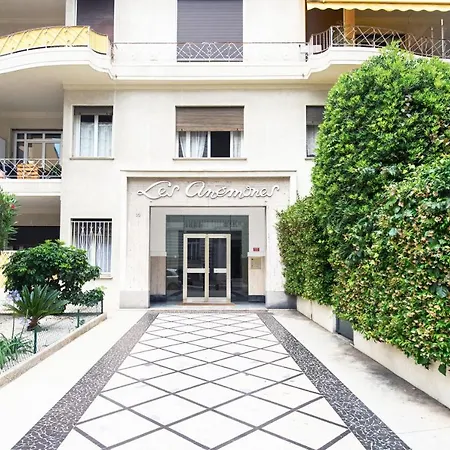 Fleurs De Furnished Flat Daire Nice