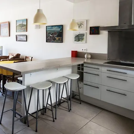 Fleurs De Furnished Flat