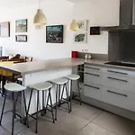 Fleurs De Furnished Flat