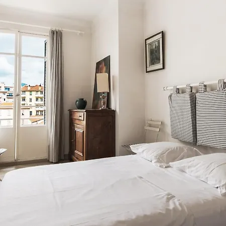 Fleurs De Furnished Flat